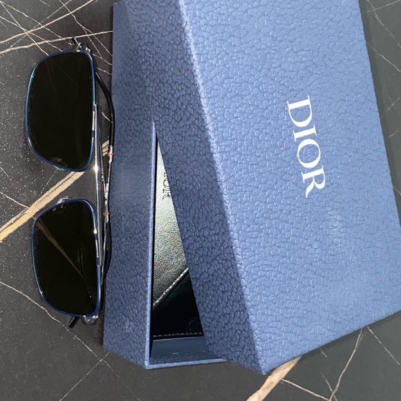 Dior Sunglasses - Picture 3 of 7